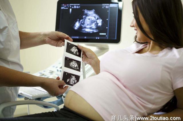 如何降低生孩子过程中的风险，哪些情况在孕期可以避免？孕妈注意