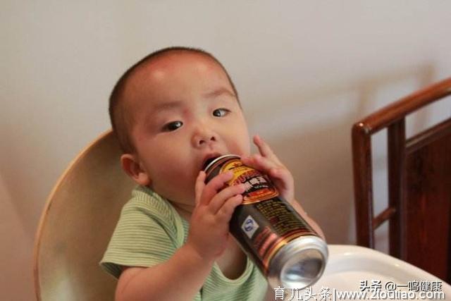 给宝宝喝米酒智力倒退10个月，跟这些逗小孩的陋习说“不”