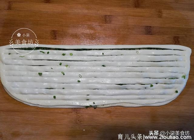 手抓饼独特做法，不用烫面，松软好吃，5分钟烙一大张，吃不够