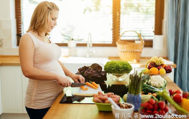孕期不忌口，伤害的只有自己和胎儿，孕妈一定要避开这四类食物