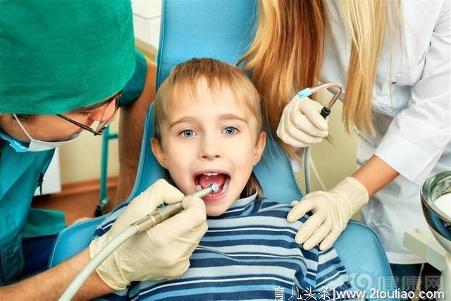 小孩经常磨牙要当心！可能是体内的“脏东西”在作祟！