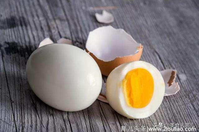 煮鸡蛋时，牢记这3点，鸡蛋又香又嫩，还很好剥壳