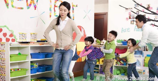 孩子多大的时对“异性”开始好奇？关于小孩的性教育，如何启蒙