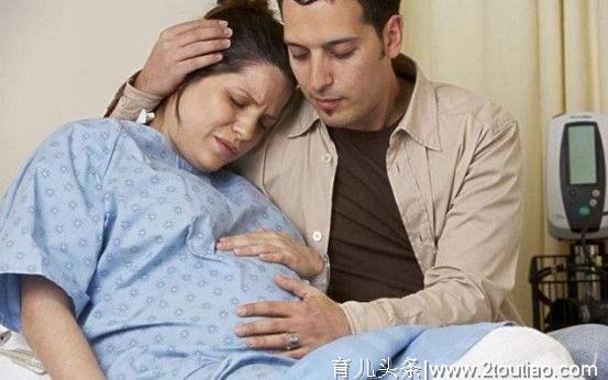 孕期不运动会影响自然分娩？