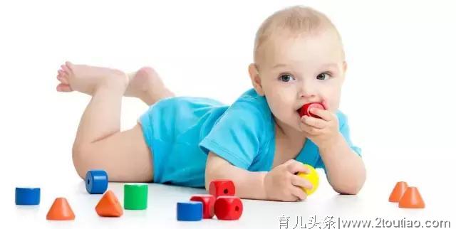 1-21个月宝宝精细动作训练指南，开发宝宝智力，身体棒棒