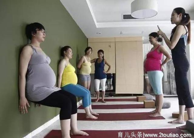 孕晚期，孕妇爬楼梯，有助于顺产吗？看完后你就知道了！