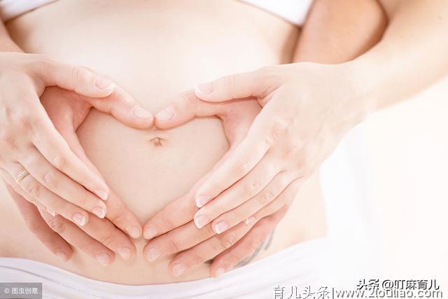 怀孕后，肚脐凹凸暗示胎儿性别？听听宝妈们怎么说