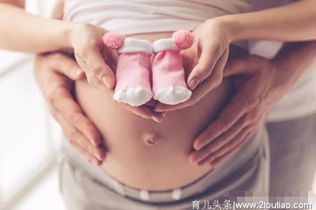 孕期，孕妈身体若有4种表现，胎宝宝或许发育良好，偷着乐吧！