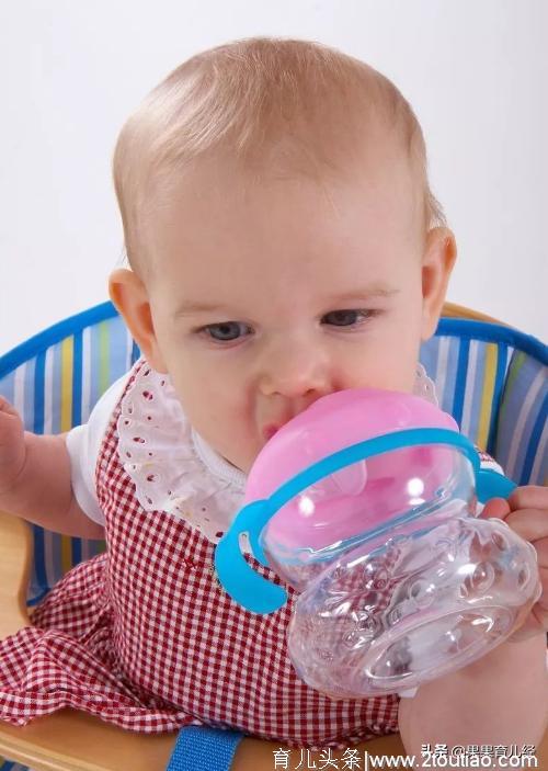 宝宝到了两岁了，如何搭配饮食，应该注意些什么呢？