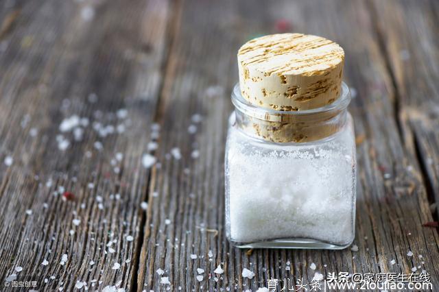 肾病儿童如何做到低盐饮食？肾病护理医师：每天钠摄入量要低于这个量
