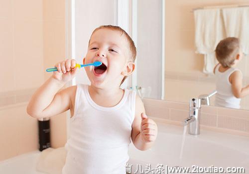 想要宝宝有口健康的牙齿，一定从小做起！
