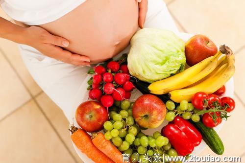 孕晚期如何补充营养？利于胎儿发育，避免胎儿过大或营养不良！