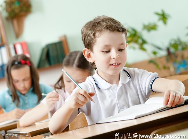 3个方法帮助孩子英语启蒙，即使不上培训班，英语照样赶超别人