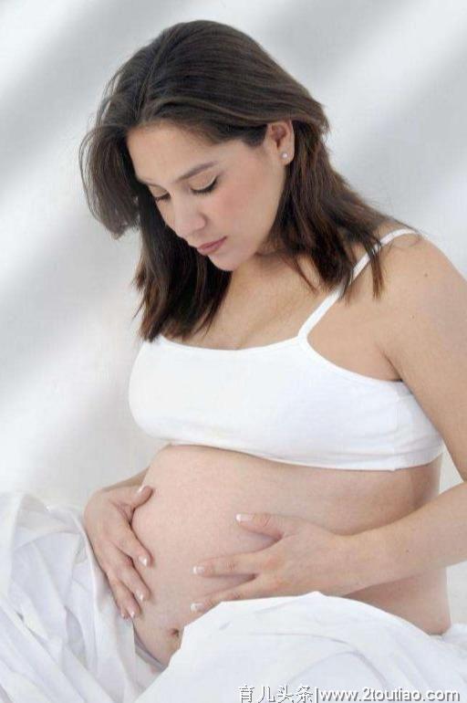 孕妈在孕期若出现这5个信号，可能是提醒要早产了，一定要重视