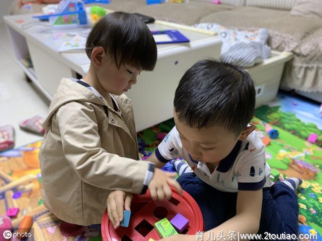 学龄前孩子在园多次受欺负，谨记5点让自己的孩子远离伤害