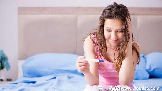 女人若成功怀孕，过多久会出现早孕反应？不妨到这个时间再看！