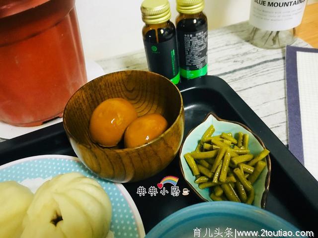 为了孩子身体健康，数年如一日，坚持自己做早餐，干净营养放心