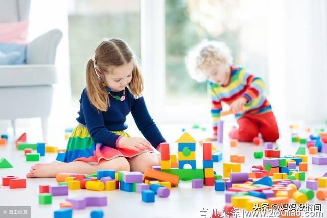 1-3岁孩子最需要玩的5类游戏，对大脑发育很有帮助，早知道早好