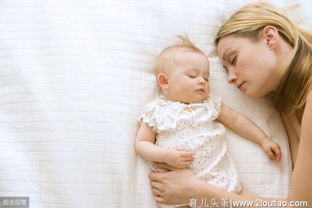 宝宝睡眠差爱哭闹，都是这个原因造成的，育儿专家：要做到P.C
