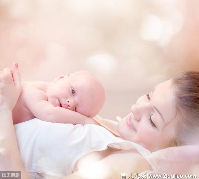 初乳对宝宝很重要，哺乳期这两点也应早了解，科学开启母乳喂养