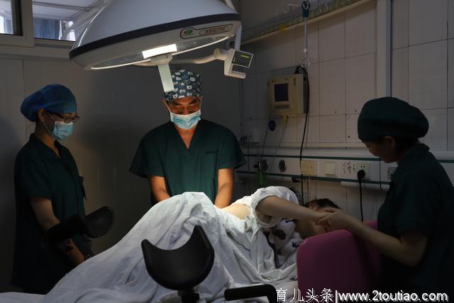 安庆市第二人民医院推行“无痛分娩”解顺产之忧
