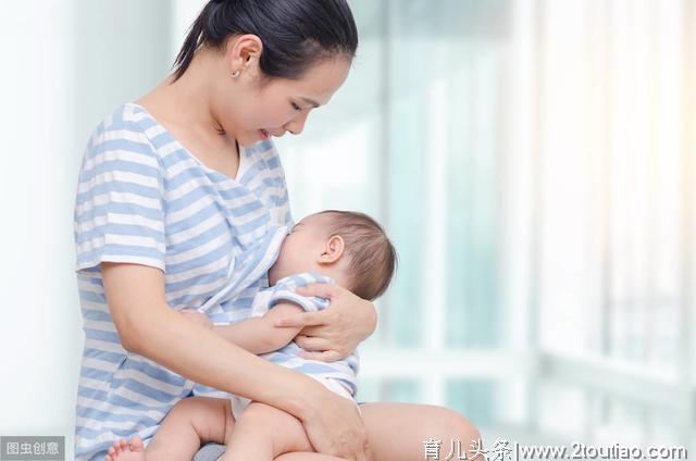 母乳喂养过程中，如果妈妈有这3个行为，可能是在坑宝宝