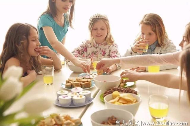 孩子爱吃零食？学会以下几点，让孩子吃得更健康