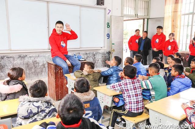 青春期孩子该怎么办？想要孩子身心都健康，做到这3点很重要