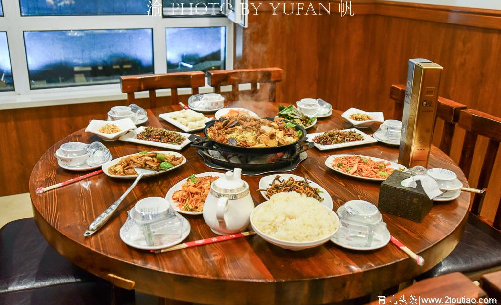 中朝边境之旅最有特色的美食，集安高丽火盆暖和又美味，值得推荐