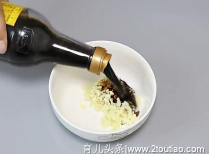 饭店的凉拌黄瓜为什么好吃？老厨师教我独门秘方，酸辣爽口更入味