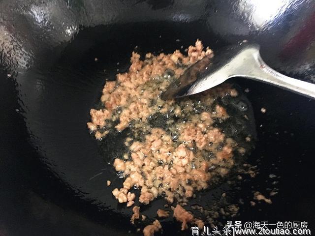 豆腐这做法真下饭，外焦里嫩口口香，上桌3分钟就会被扫光！