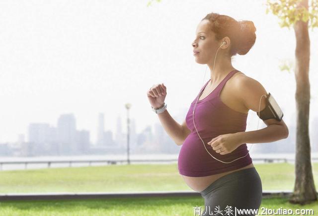 顺产的宝宝更健康，孕晚期孕妈多做这些准备，越容易顺产