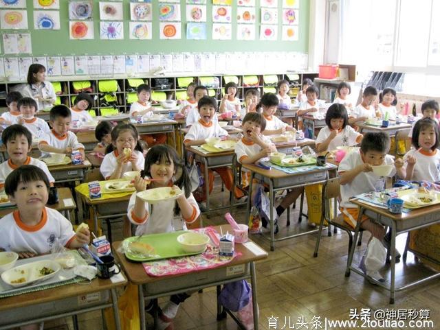 通过配餐学习"饮食教育"的日本的儿童们