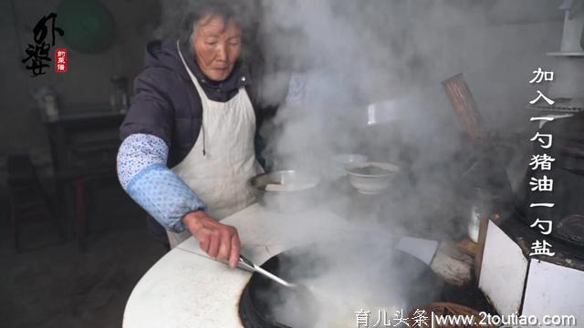 家里有脂肪肝的就记一下这个菜谱，便宜好吃看一遍学会