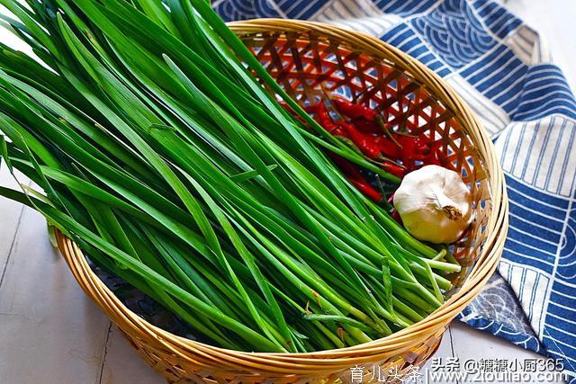 春分时节，这菜3块钱1斤，腌一腌，比炒鸡蛋更下饭，佐粥更香