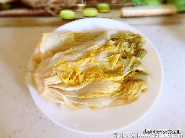 别再让方便面“背锅”了，这才是垃圾食品，我也喜欢它，在控制