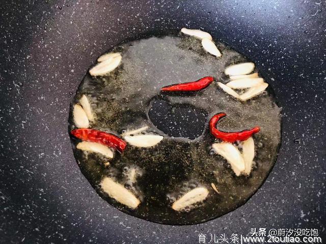 4月要想瘦得快，多吃这道“刮油菜”，轻松甩掉赘肉，瘦成小腰精