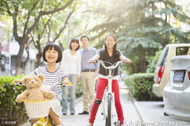 亲子关系好不好，通过这三点就可以看出，装不出来的