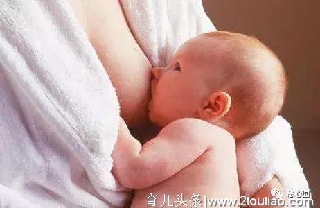 母乳喂养用爱坚持