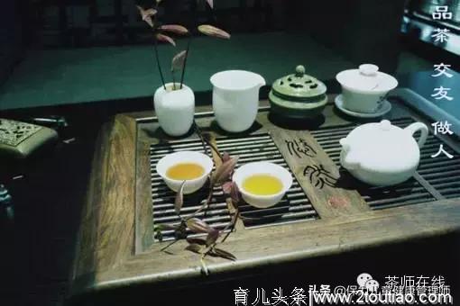 会喝茶的人会做人，会做人的人爱喝茶。做个懂茶的人