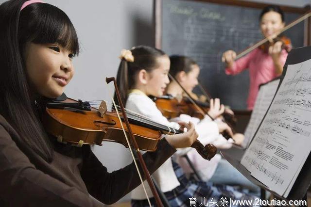 香港幼升小怪象：用兴趣班给孩子构筑朋友圈，幼儿教育早已变异