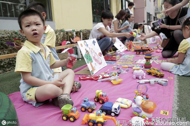 9月份跟8月份出生的孩子只差一个月，晚一年上学可能改变一生轨迹