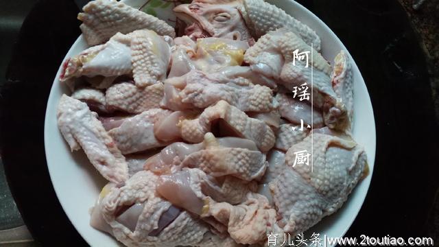 爱吃鸡肉的要收藏，简单一做，鸡肉嫩滑，原汁原味，一顿1只鸡！