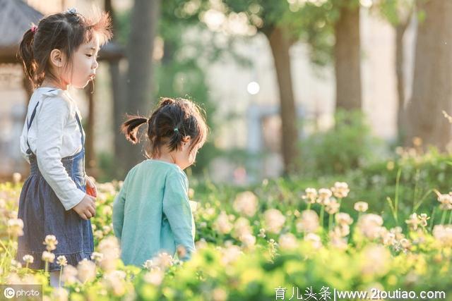 培养出2个高材生，一个清华一个北大，她说：带两娃，可以很轻松