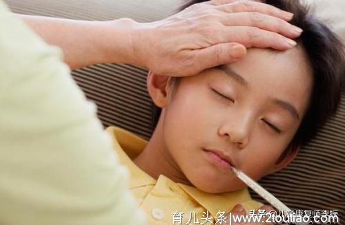 孩子发烧需要马上送医院吗？还是在家物理降温？怎能彻底退烧？