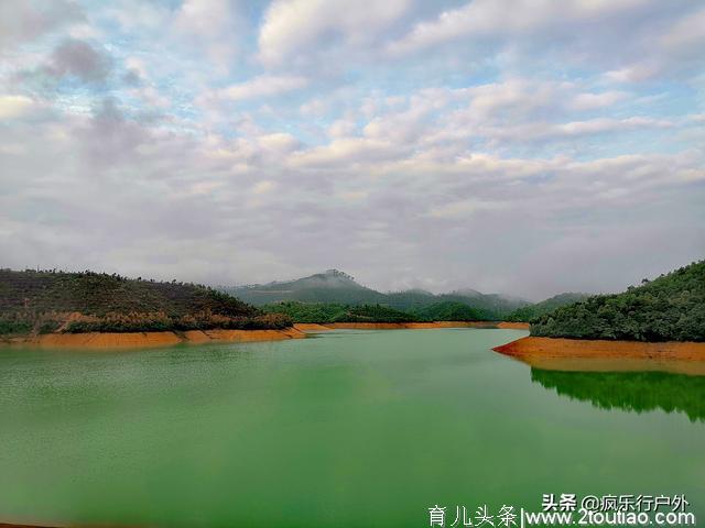 体验亲子露营，广东佛山的驴友都来这个深山，人少还可以溯溪玩水