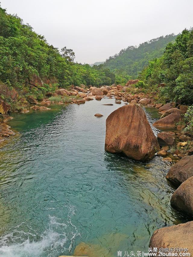 体验亲子露营，广东佛山的驴友都来这个深山，人少还可以溯溪玩水