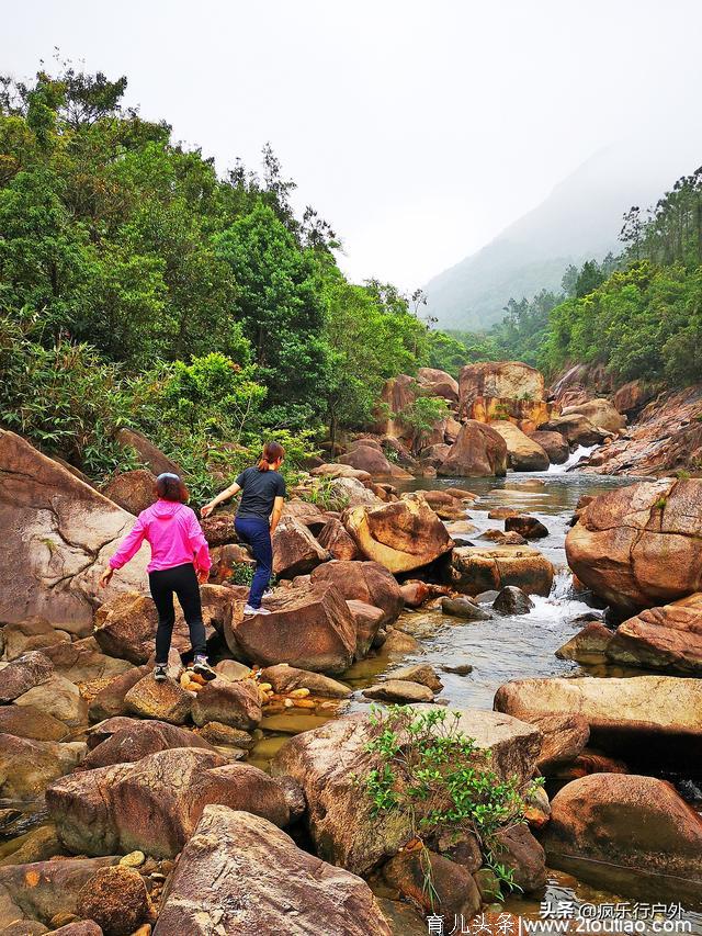 体验亲子露营，广东佛山的驴友都来这个深山，人少还可以溯溪玩水