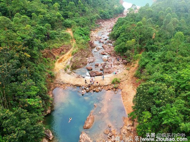 体验亲子露营，广东佛山的驴友都来这个深山，人少还可以溯溪玩水