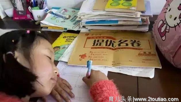 “谢谢爸妈还让我活着”学习重压下的中国孩子.让千万家长泪奔